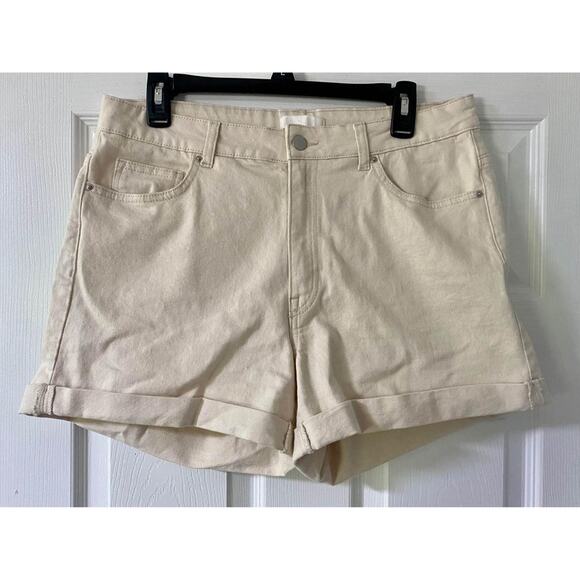 H&M Cream Colored Jean Shorts Size 12 - Picture 1 of 4